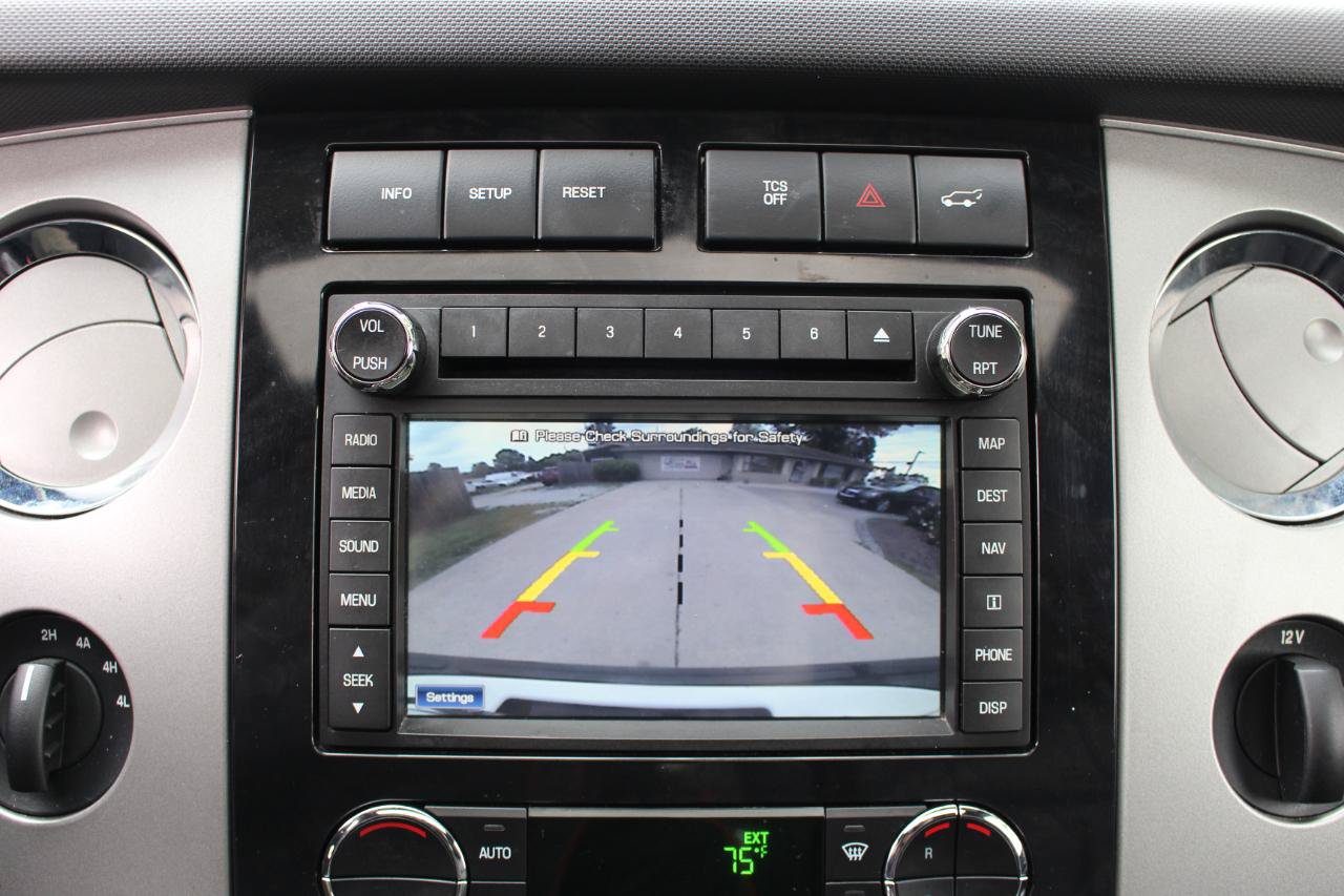 Used 2014 Ford Expedition Limited w/ Equipment Group 301A AWD/4WD image 26