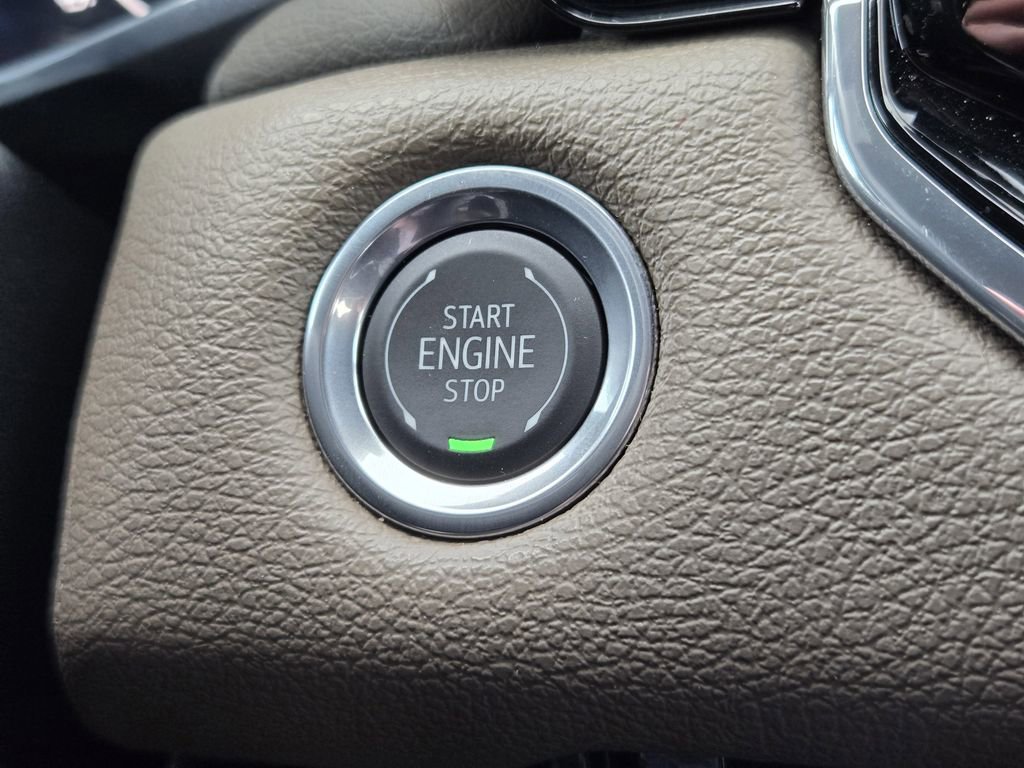 Used 2026 GMC Canyon Denali AWD/4WD image 18