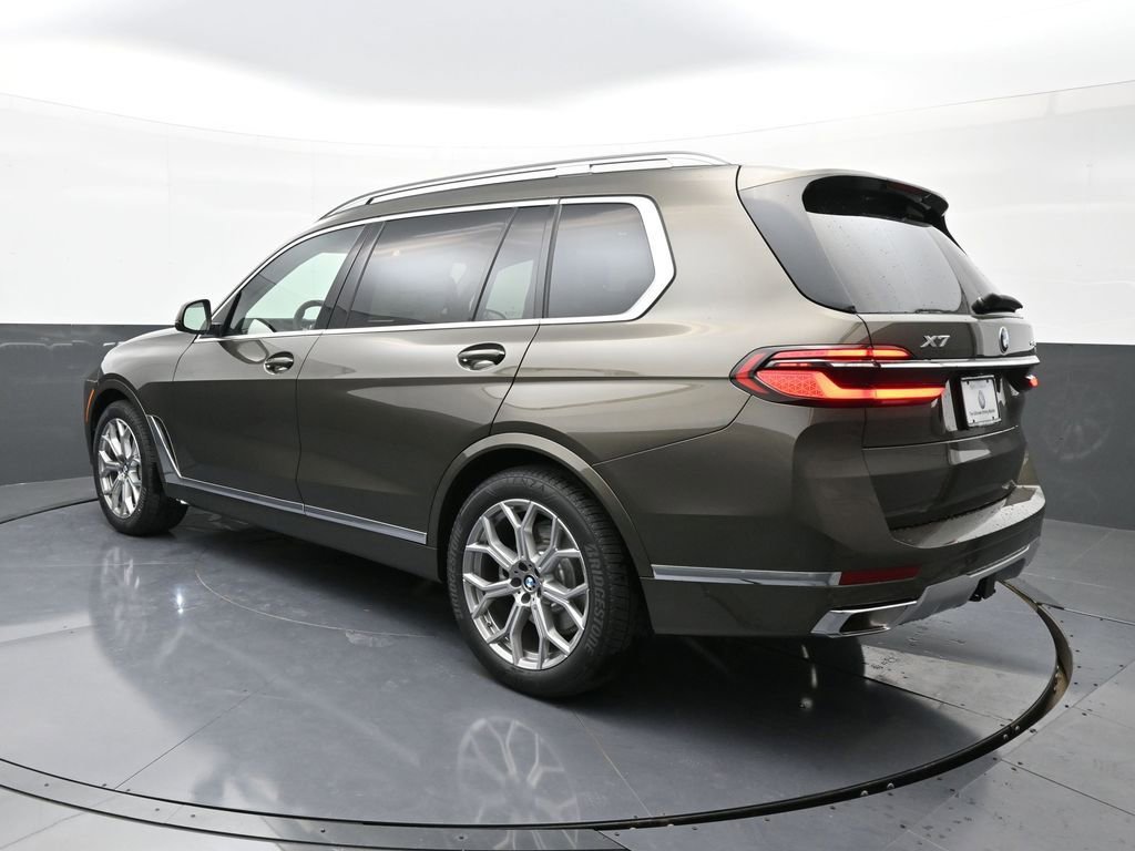 New 2025 BMW X7 xDrive40i image 5