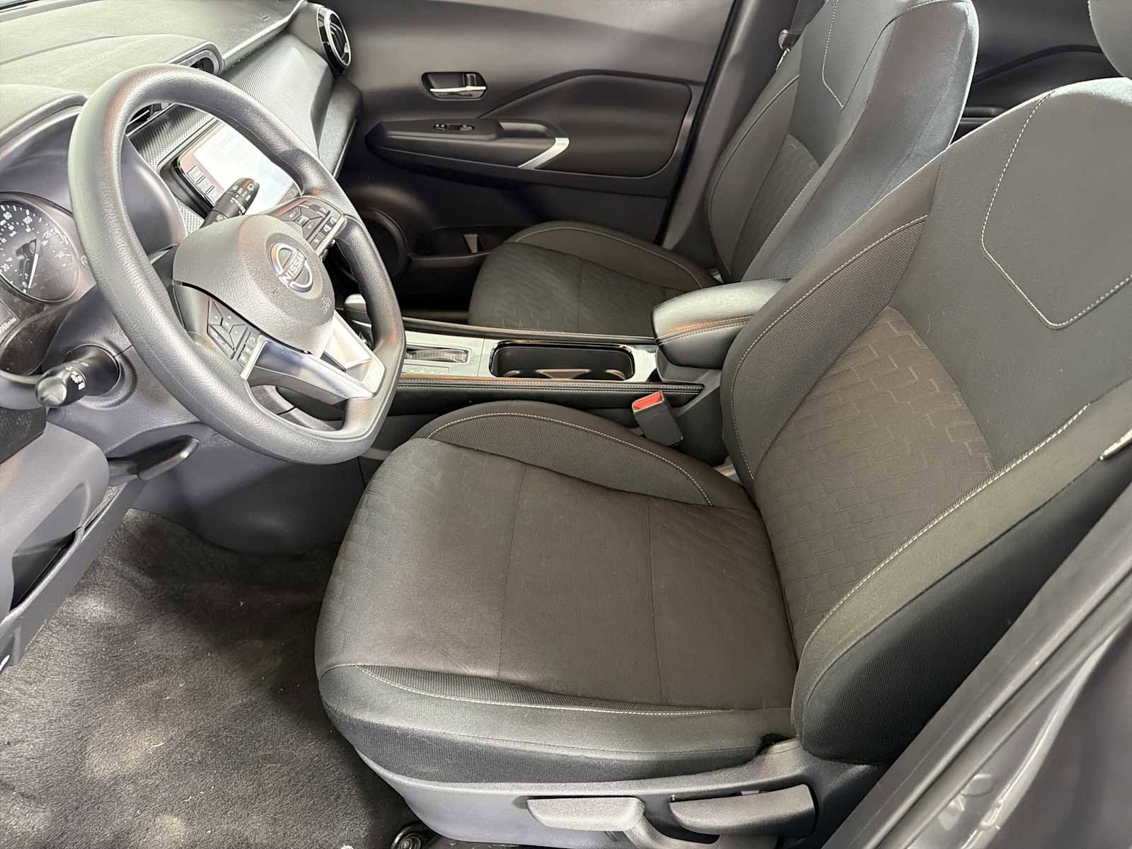 Used 2024 Nissan Kicks SV FWD image 7