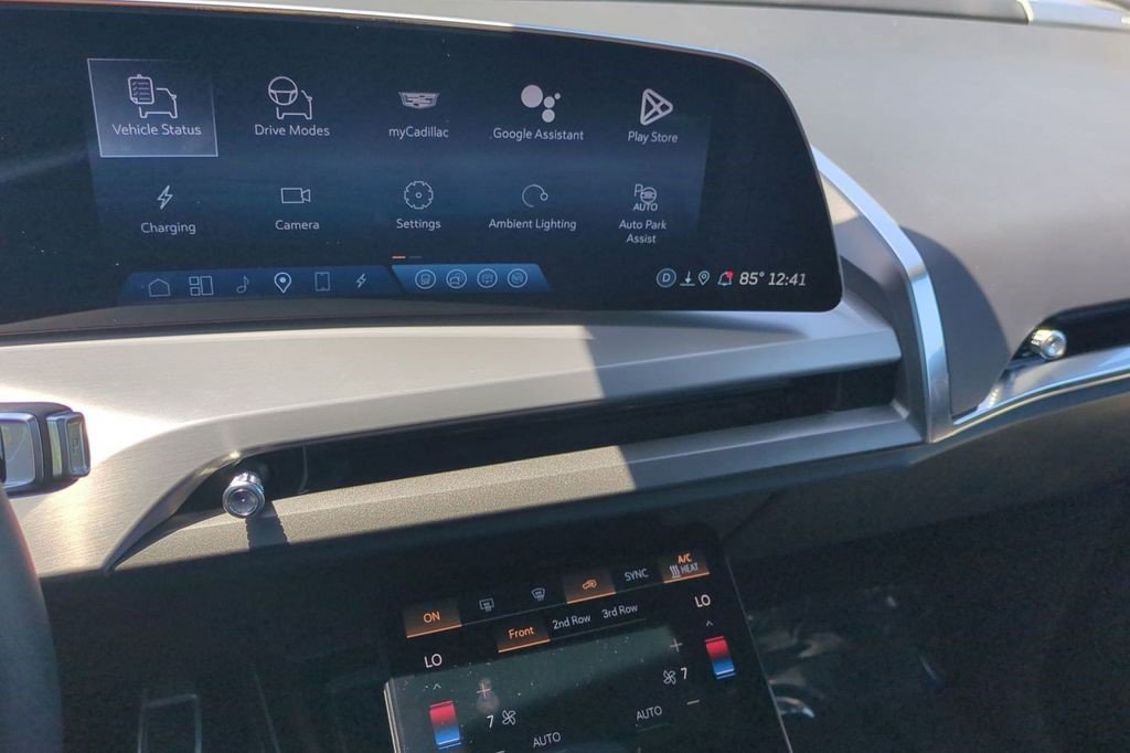Certified 2026 Cadillac Vistiq Premium Luxury AWD/4WD image 22