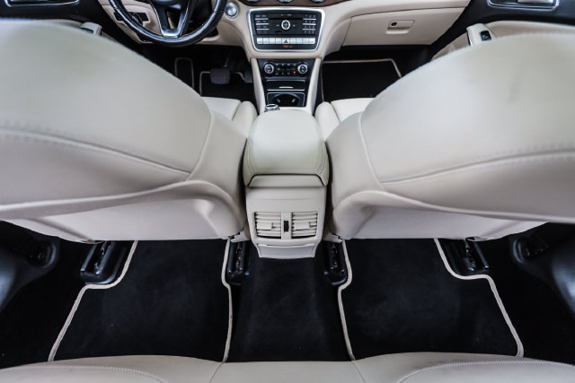 Used 2019 Mercedes-Benz GLA 250 4MATIC w/ Premium Package image 51