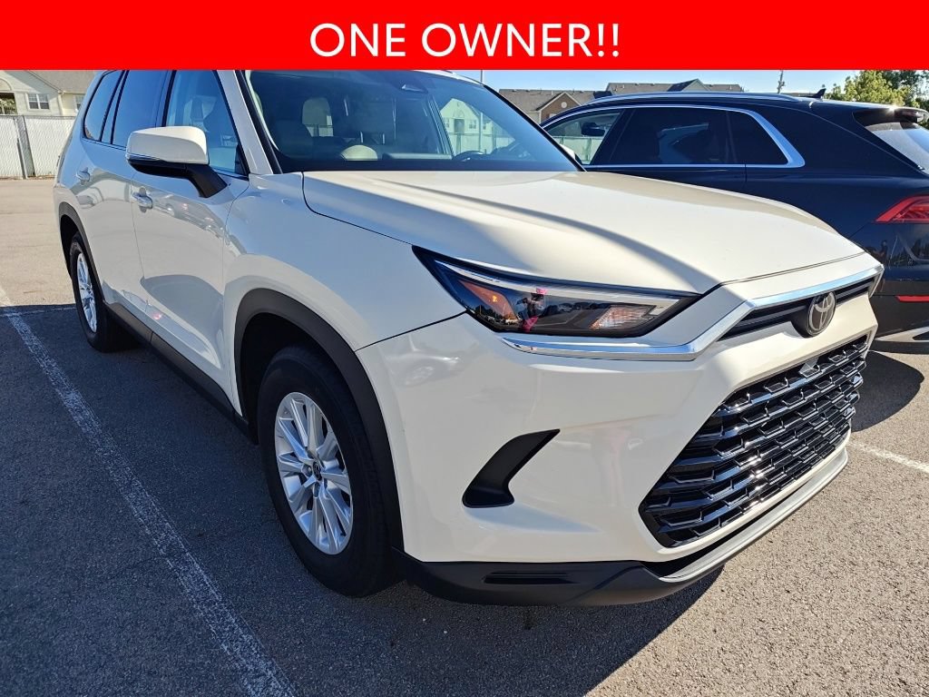 Used 2024 Toyota Grand Highlander AWD image 3