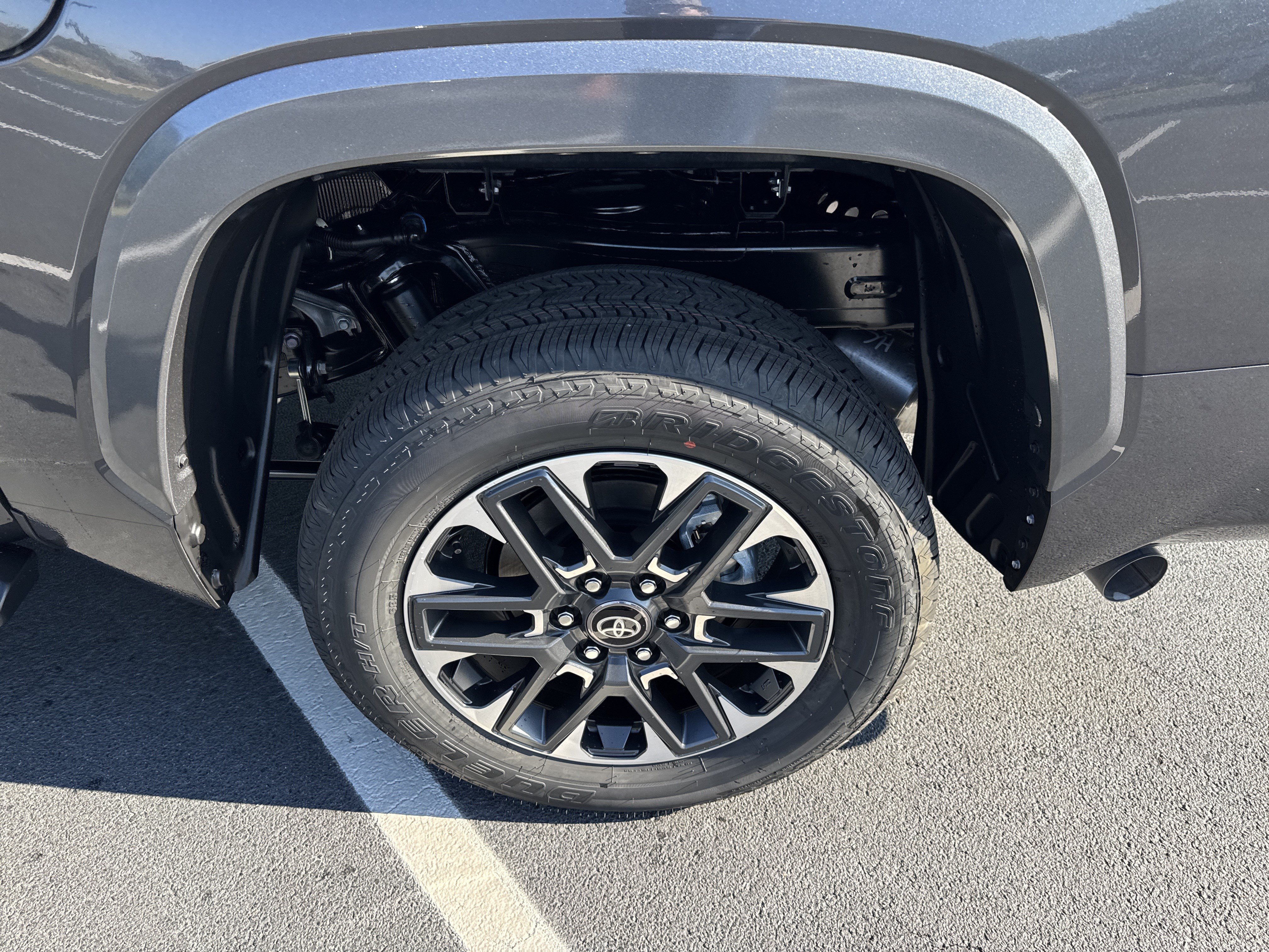 New 2026 Toyota Tundra Limited AWD/4WD image 12