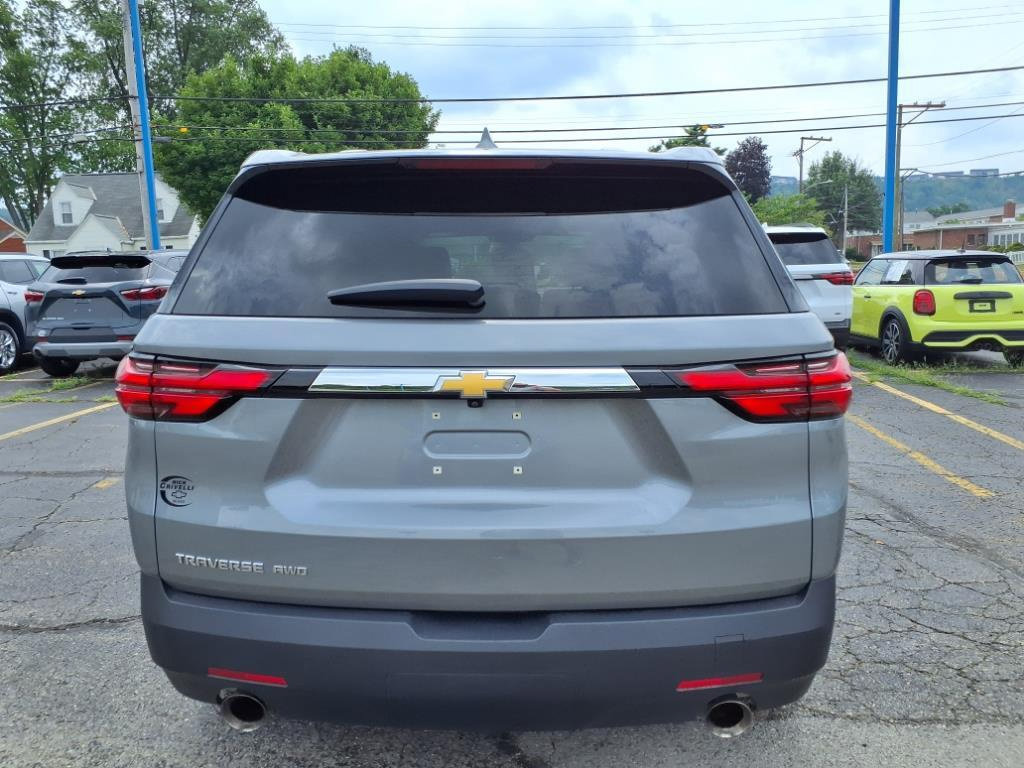 Used 2023 Chevrolet Traverse LS AWD/4WD image 4