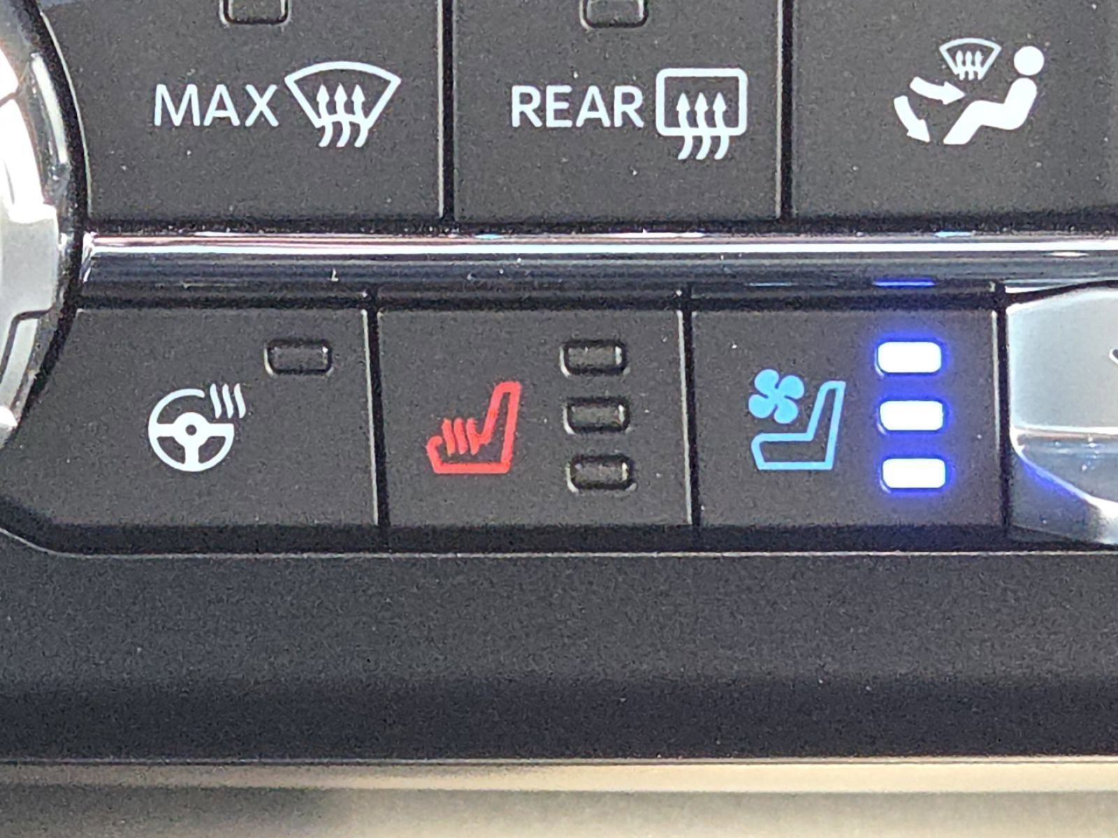 Used 2025 Ford F450 King Ranch w/ Chrome Package image 8