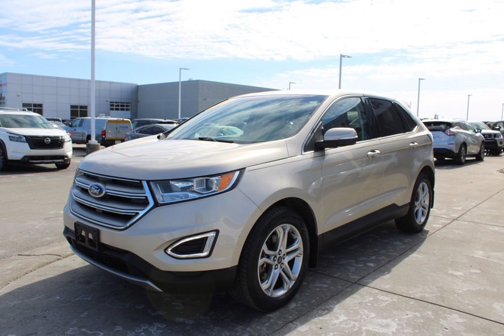 Used 2018 Ford Edge Titanium image 3