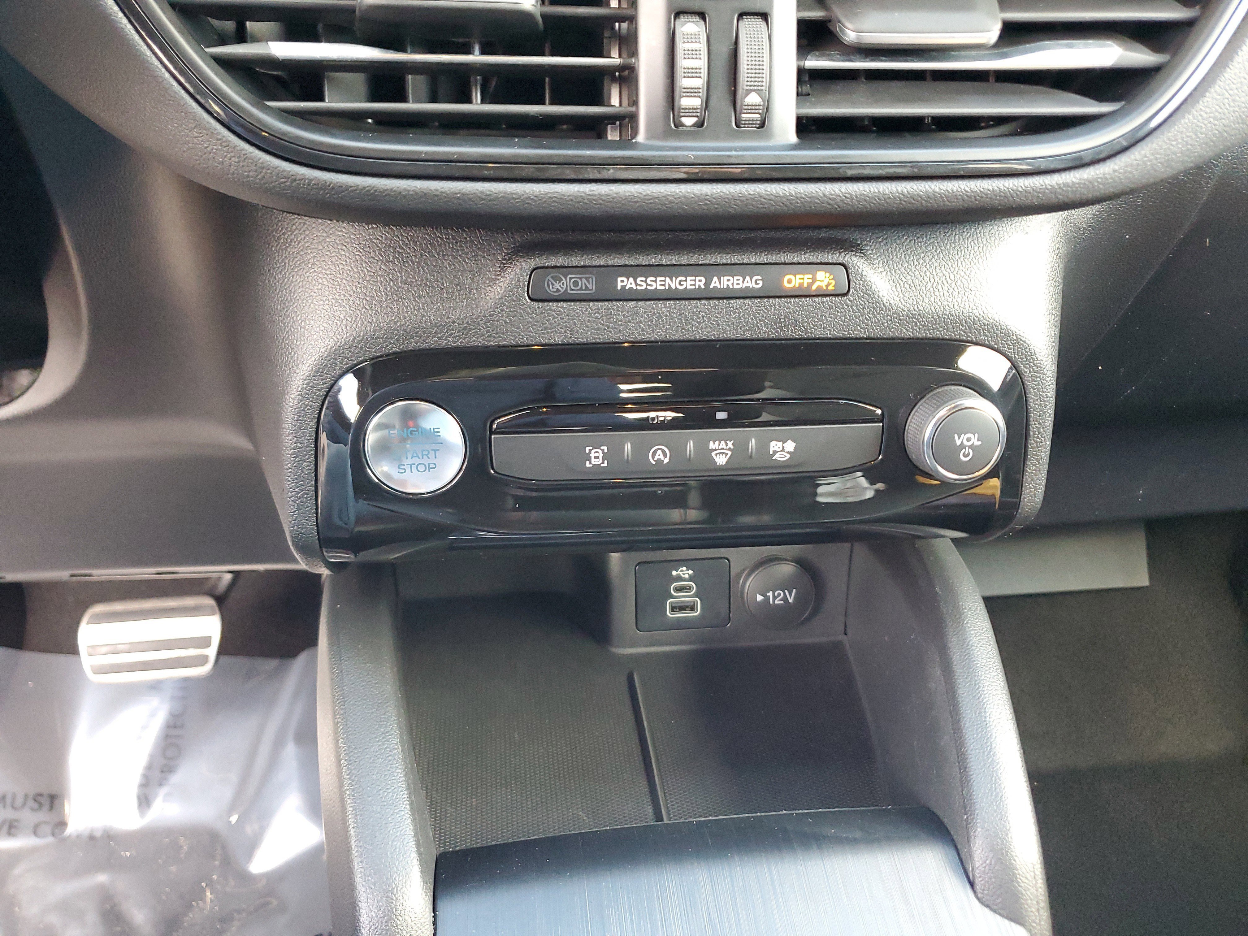 Certified 2024 Ford Escape ST-Line w/ Tech Pack #1 image 29