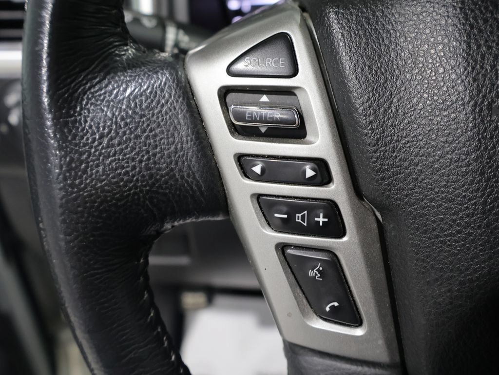 Used 2020 Nissan Titan SV w/ SV Convenience Package AWD/4WD image 31