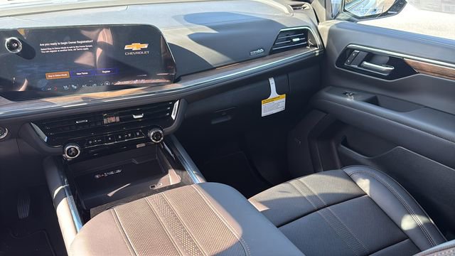 New 2026 Chevrolet Tahoe High Country w/ Sun And Tow Package image 32