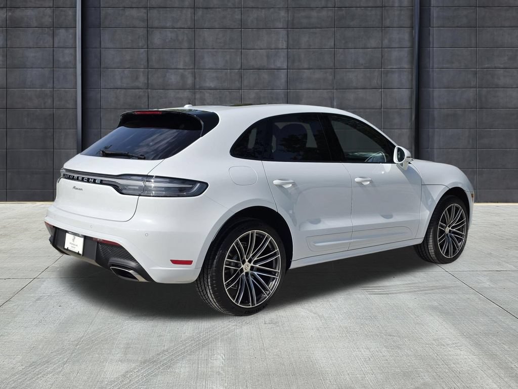 New 2026 Porsche Macan AWD/4WD image 8