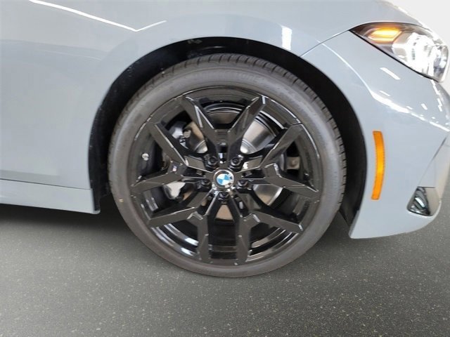 New 2025 BMW 330i Sedan w/ M Sport Package image 5