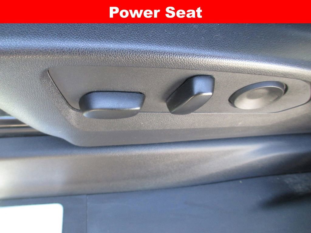 Used 2025 GMC Sierra 3500 SLT w/ SLT Premium Package image 32