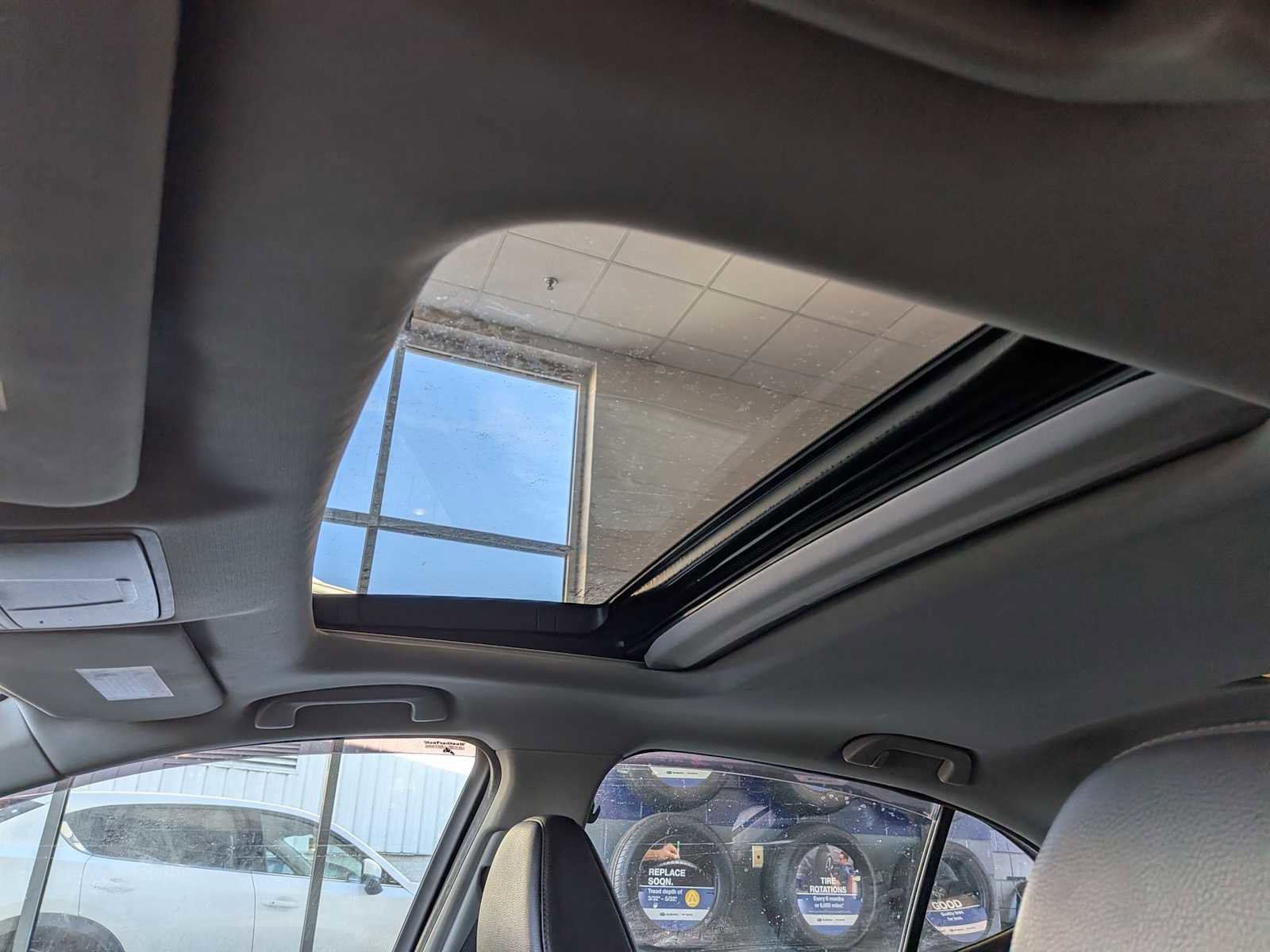 Used 2019 Acura TLX image 19