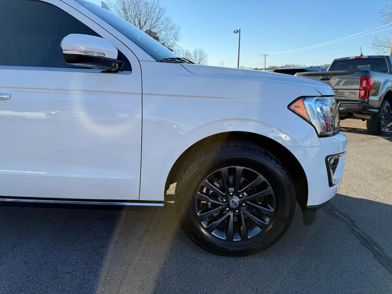Used 2021 Ford Expedition Limited image 44