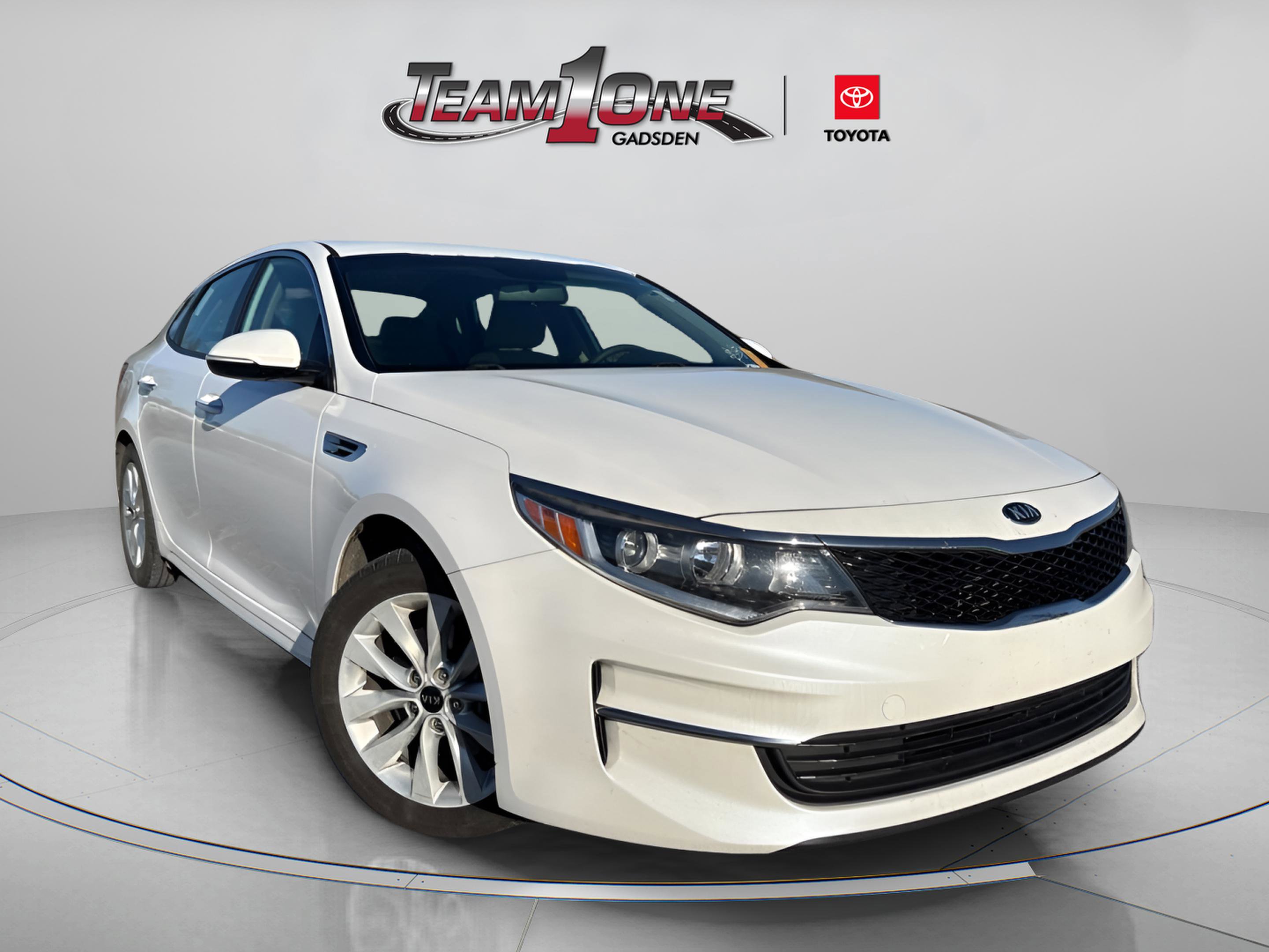 Used 2016 Kia Optima LX image 1