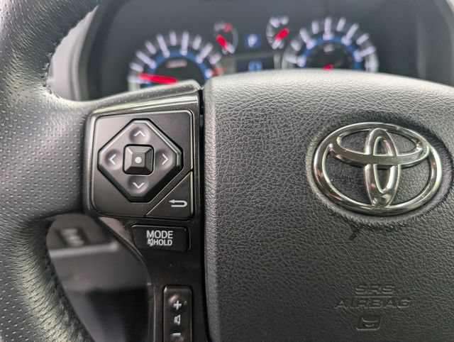 Used 2019 Toyota 4Runner TRD Off-Road Premium AWD/4WD image 17