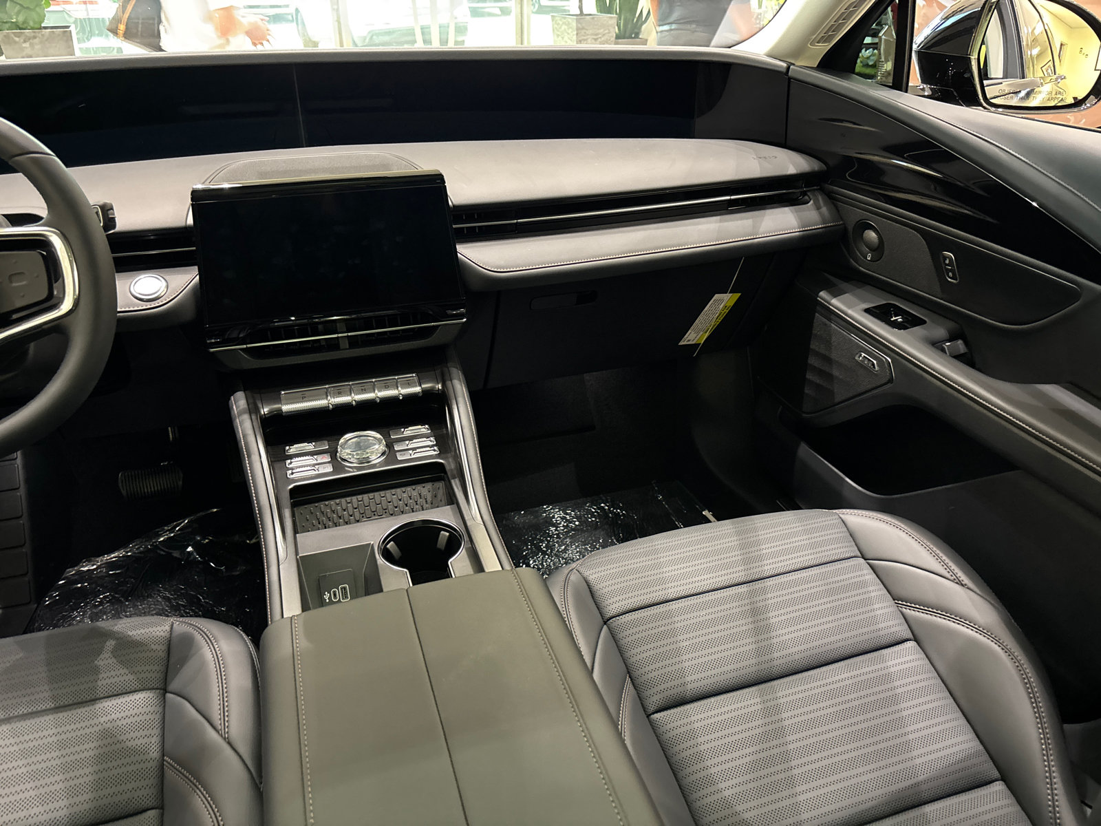 New 2026 Lincoln Nautilus Reserve w/ Jet Appearance Package AWD/4WD image 33