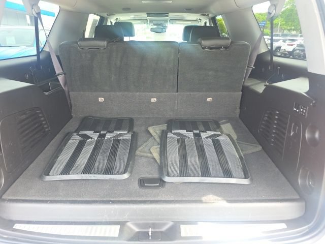 Used 2015 Chevrolet Suburban LT AWD/4WD image 38