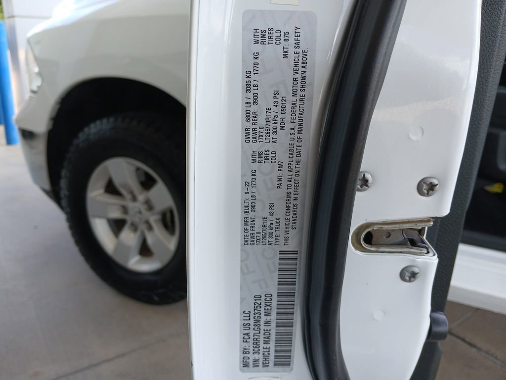 Used 2022 RAM 1500 Classic SLT w/ Electronics Group AWD/4WD image 24