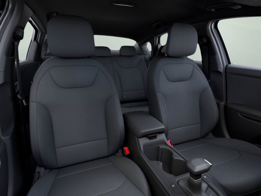 New 2026 Kia K4 FWD image 10