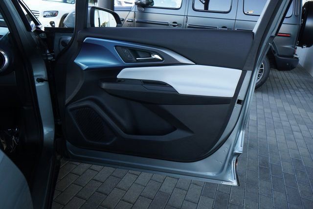 New 2025 Chevrolet Equinox EV LT FWD image 16