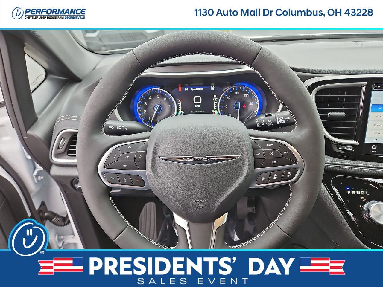 New 2026 Chrysler Pacifica Select image 23