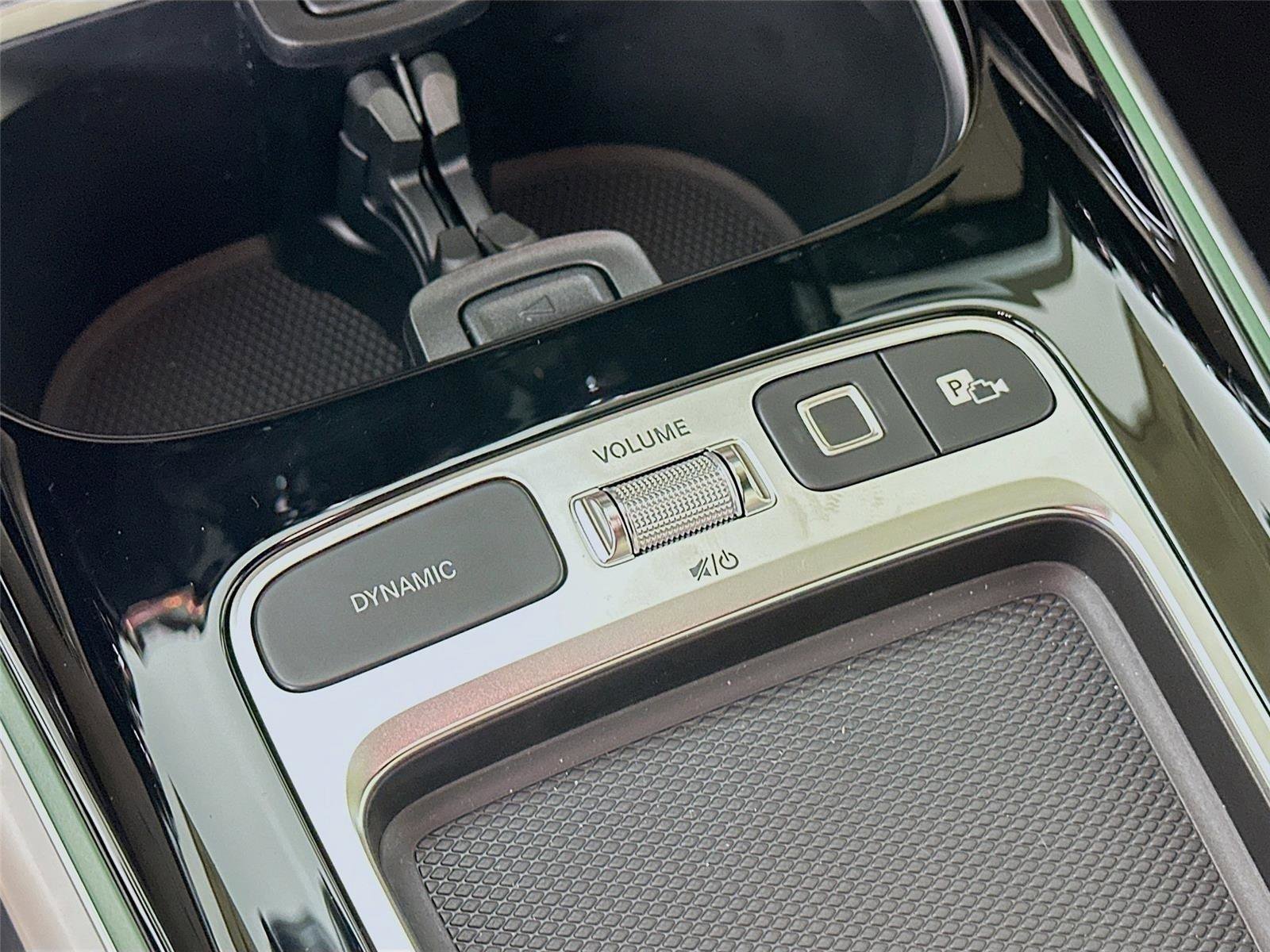 Certified 2025 Mercedes-Benz GLB 250 4MATIC image 22