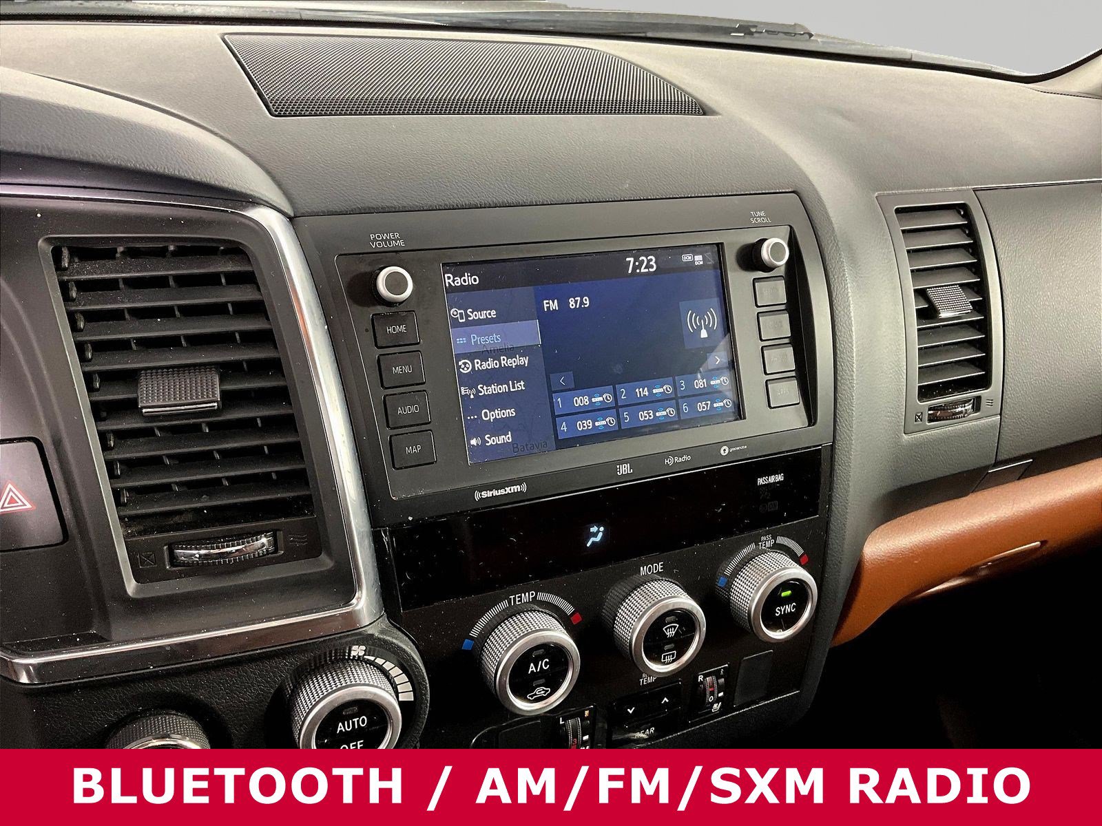 Used 2020 Toyota Sequoia Platinum w/ Preferred Accessory Package AWD/4WD image 9