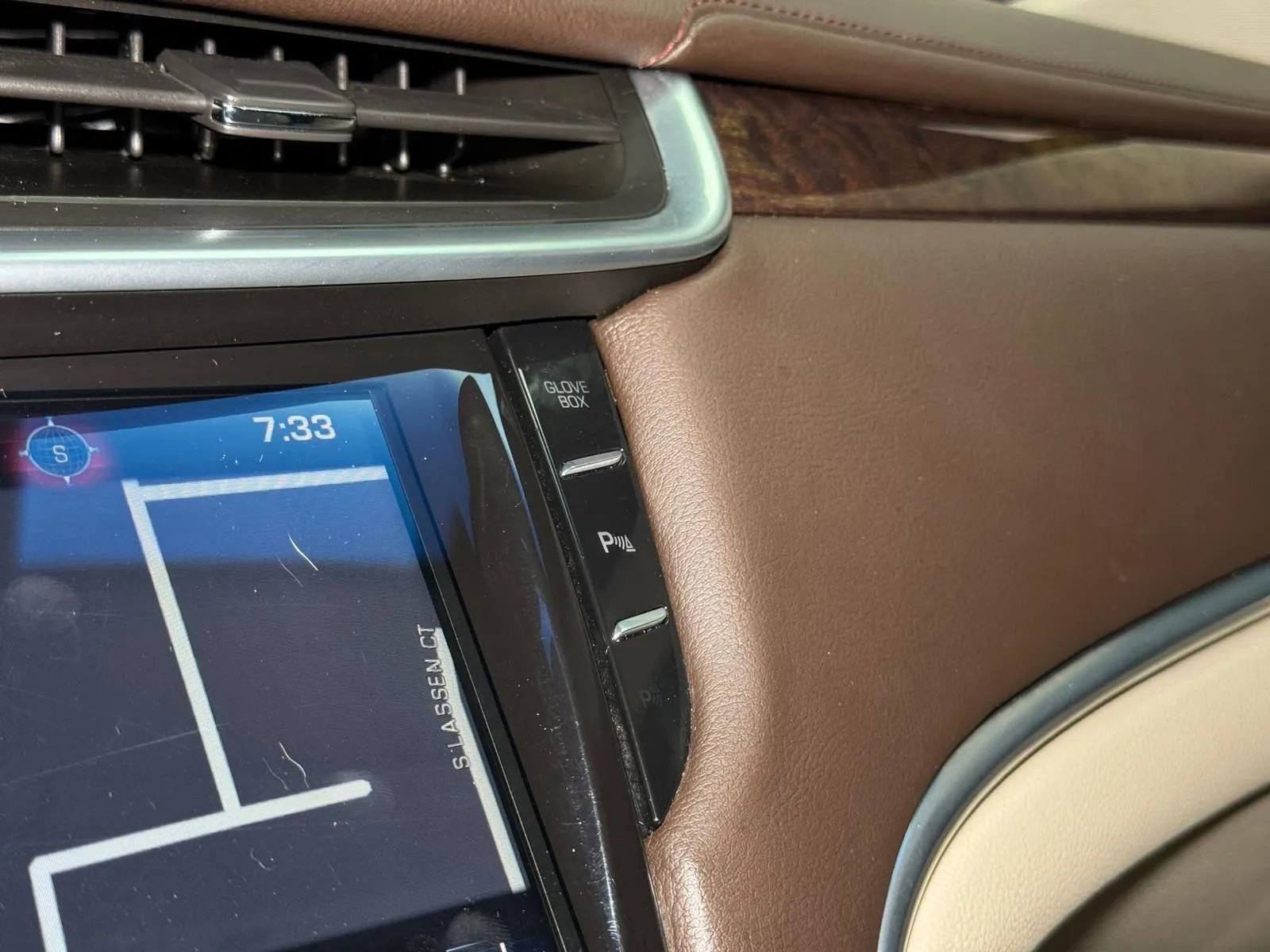 Used 2013 Cadillac XTS Luxury image 46