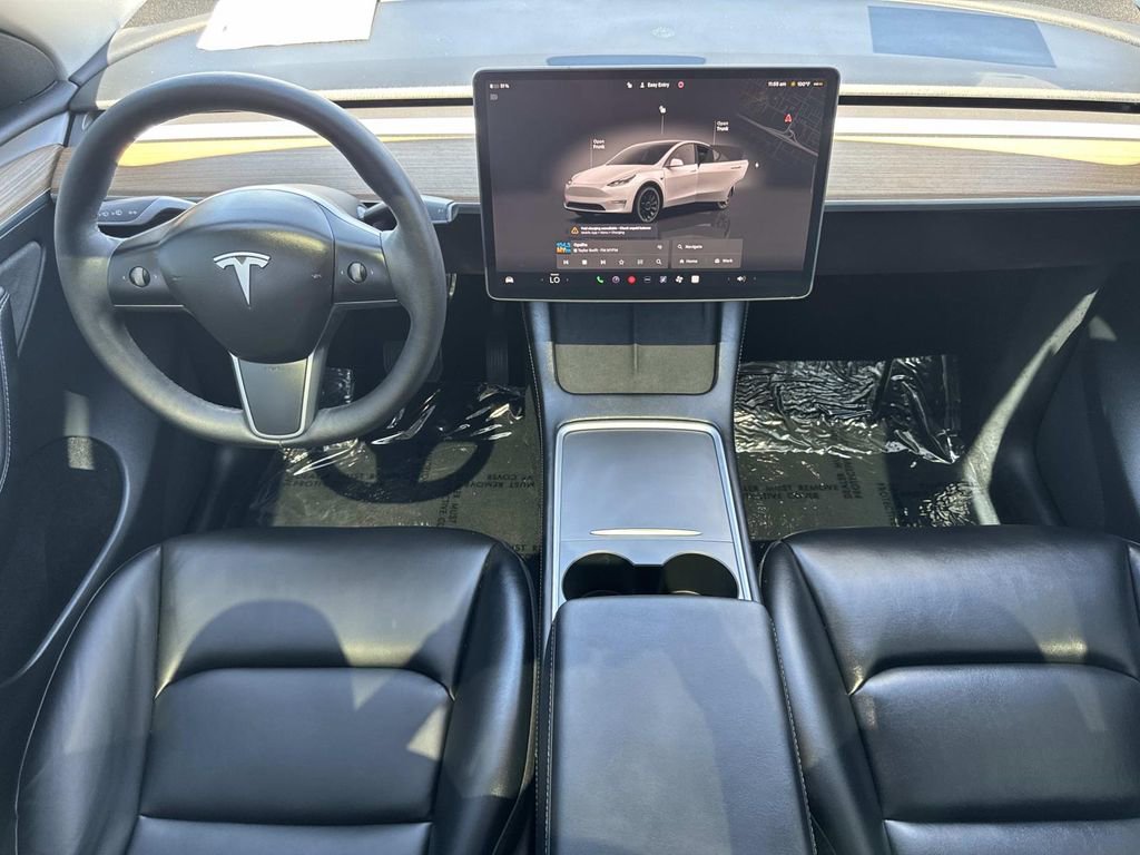 Used 2022 Tesla Model Y Long Range image 7