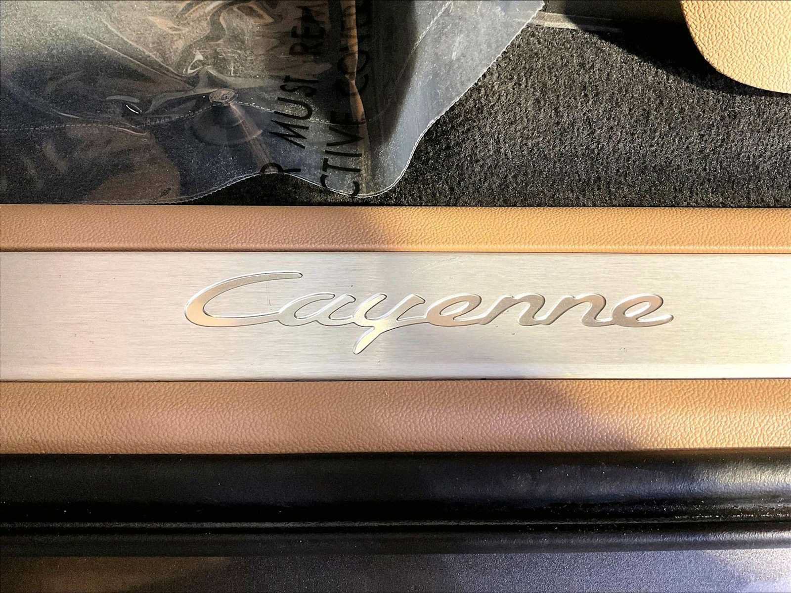 Certified 2023 Porsche Cayenne AWD/4WD image 19