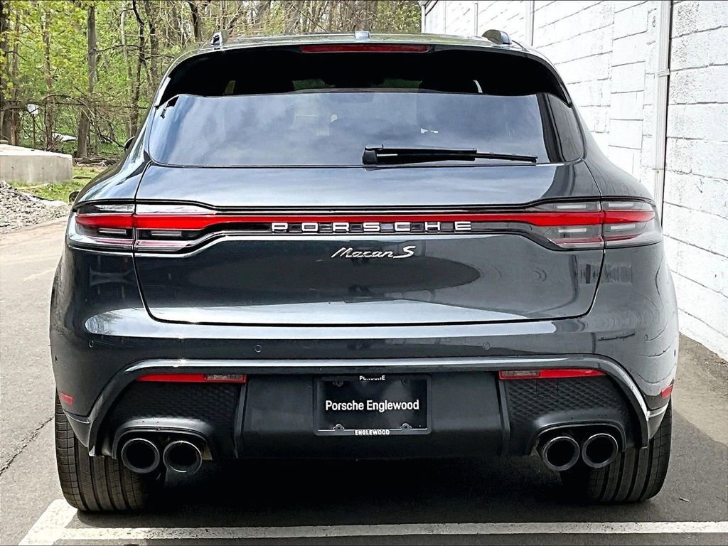 Certified 2025 Porsche Macan S AWD/4WD image 9
