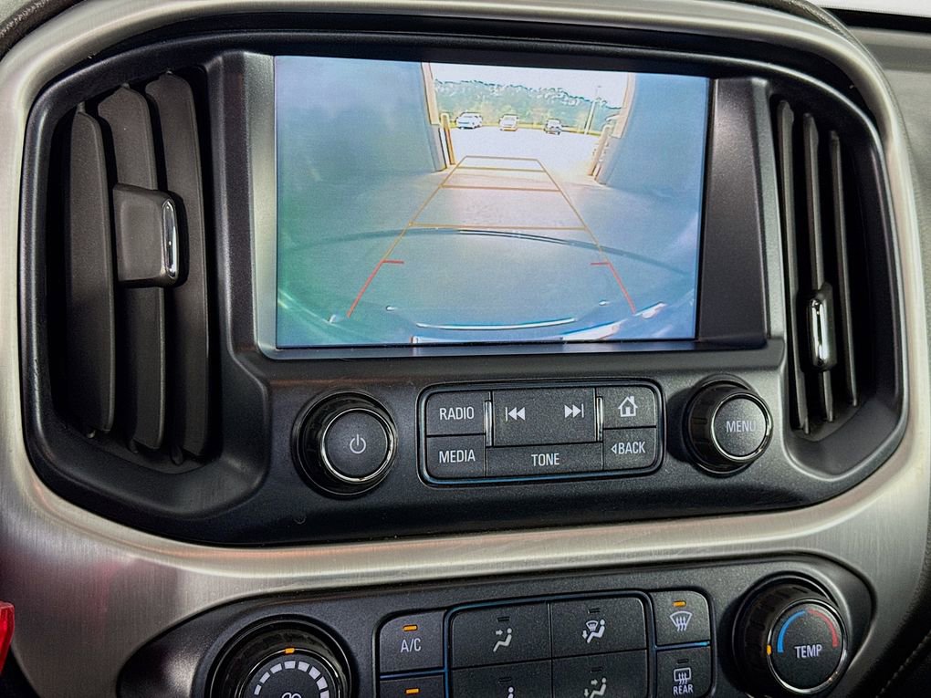 Used 2018 GMC Canyon SLE image 19