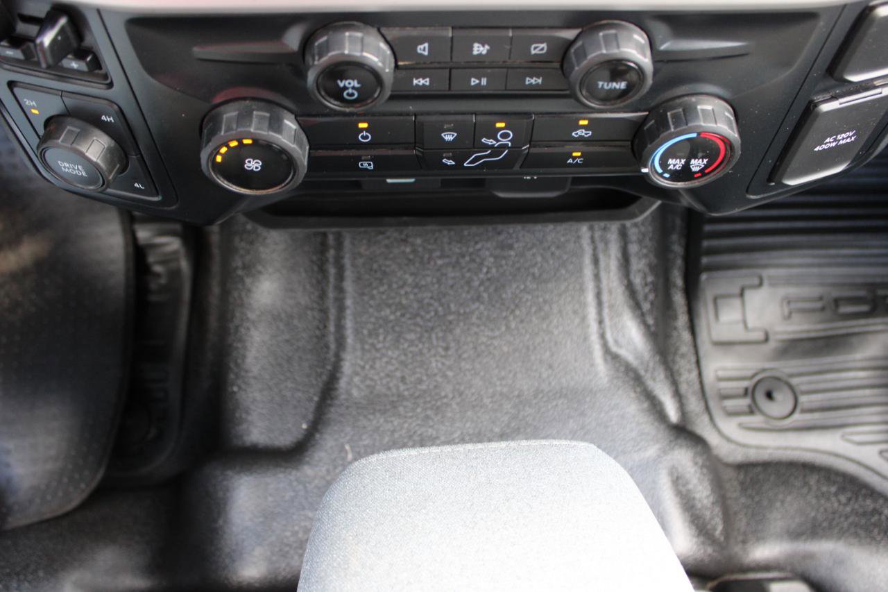 Used 2023 Ford F250 XLT w/ F-250 >10K GVWR Package AWD/4WD image 28
