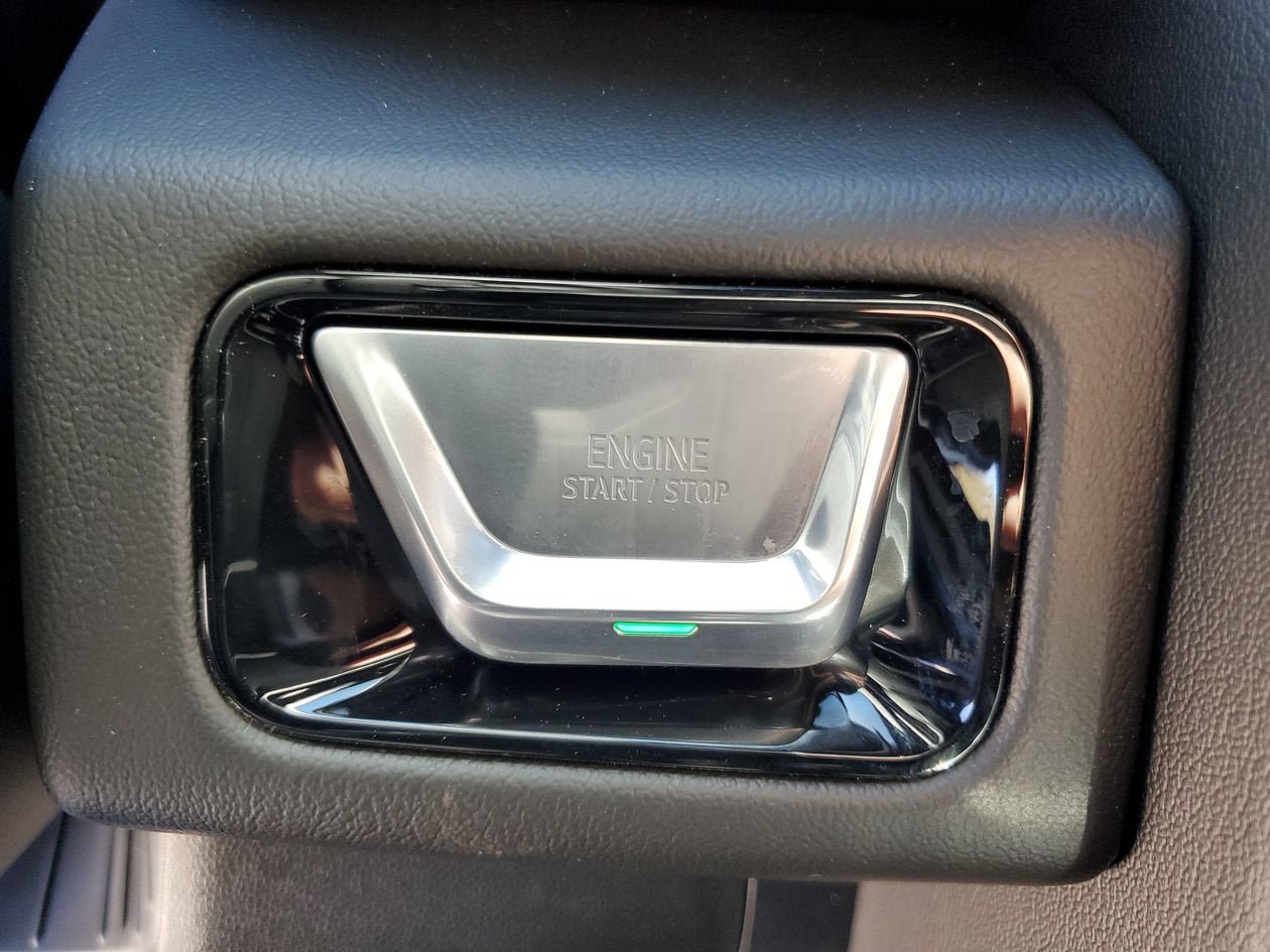 New 2026 GMC Yukon XL Denali w/ Sun & Power Step Package AWD/4WD image 24
