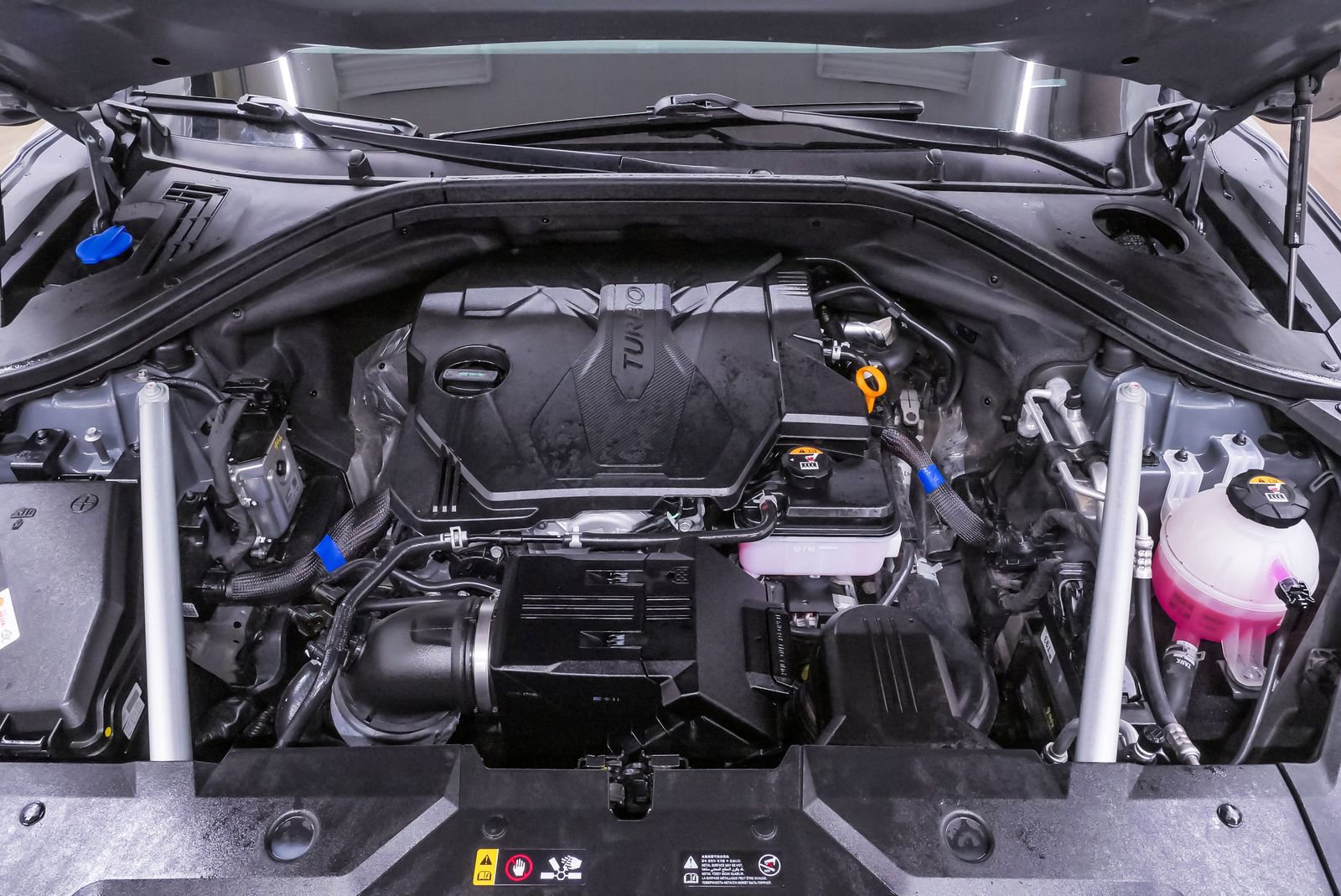 Certified 2023 Genesis GV70 2.5T Advanced w/ Advanced Package image 30