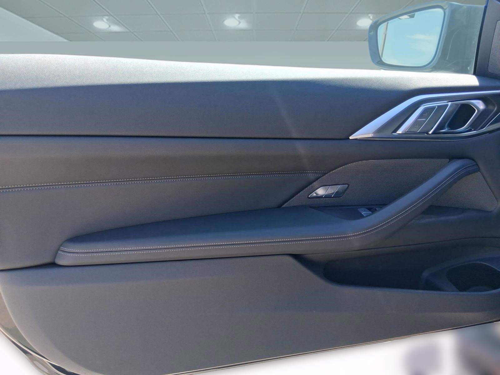 Used 2026 BMW M440i Coupe w/ Premium Package RWD image 20