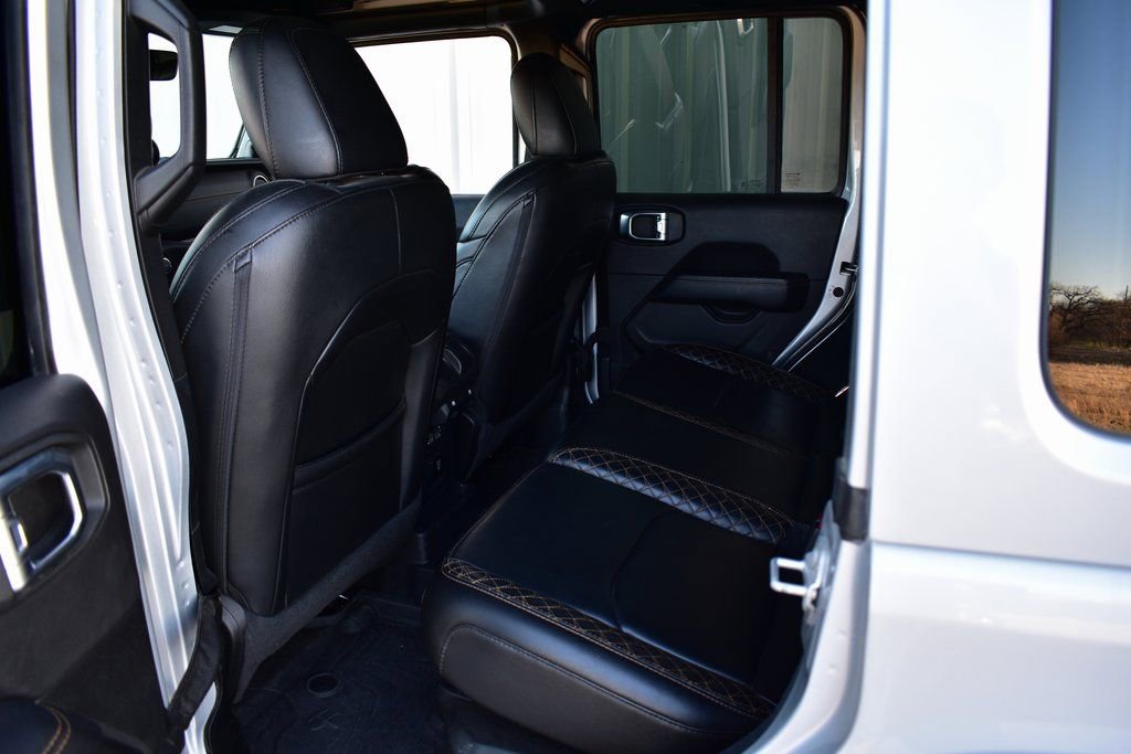 Used 2022 Jeep Wrangler Unlimited Sahara image 20