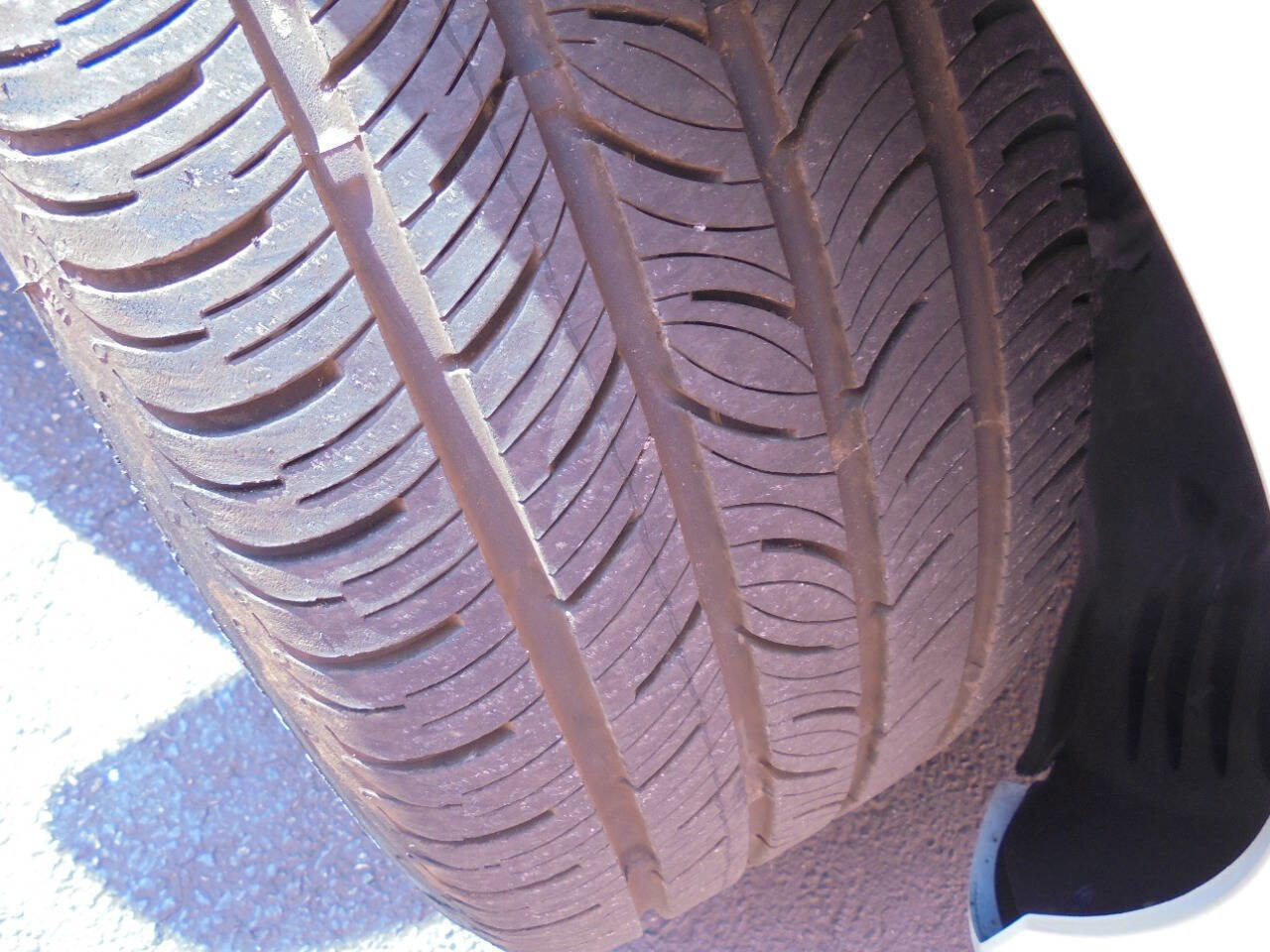 Used 2014 Mercedes-Benz C 300 C 300 Sport 4MATIC AWD 4dr Sed w/ Premium 1 Package image 35