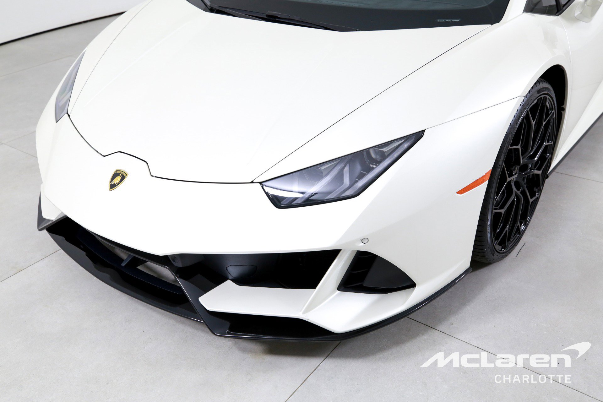 Used 2022 Lamborghini Huracan EVO image 28