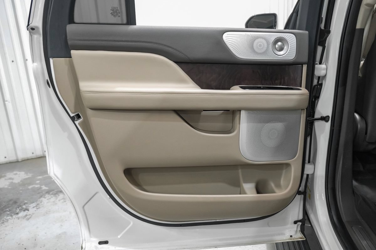 Used 2022 Lincoln Navigator L Reserve AWD/4WD image 48