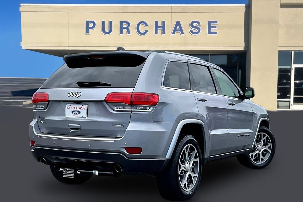 Used 2018 Jeep Grand Cherokee Limited AWD/4WD image 6