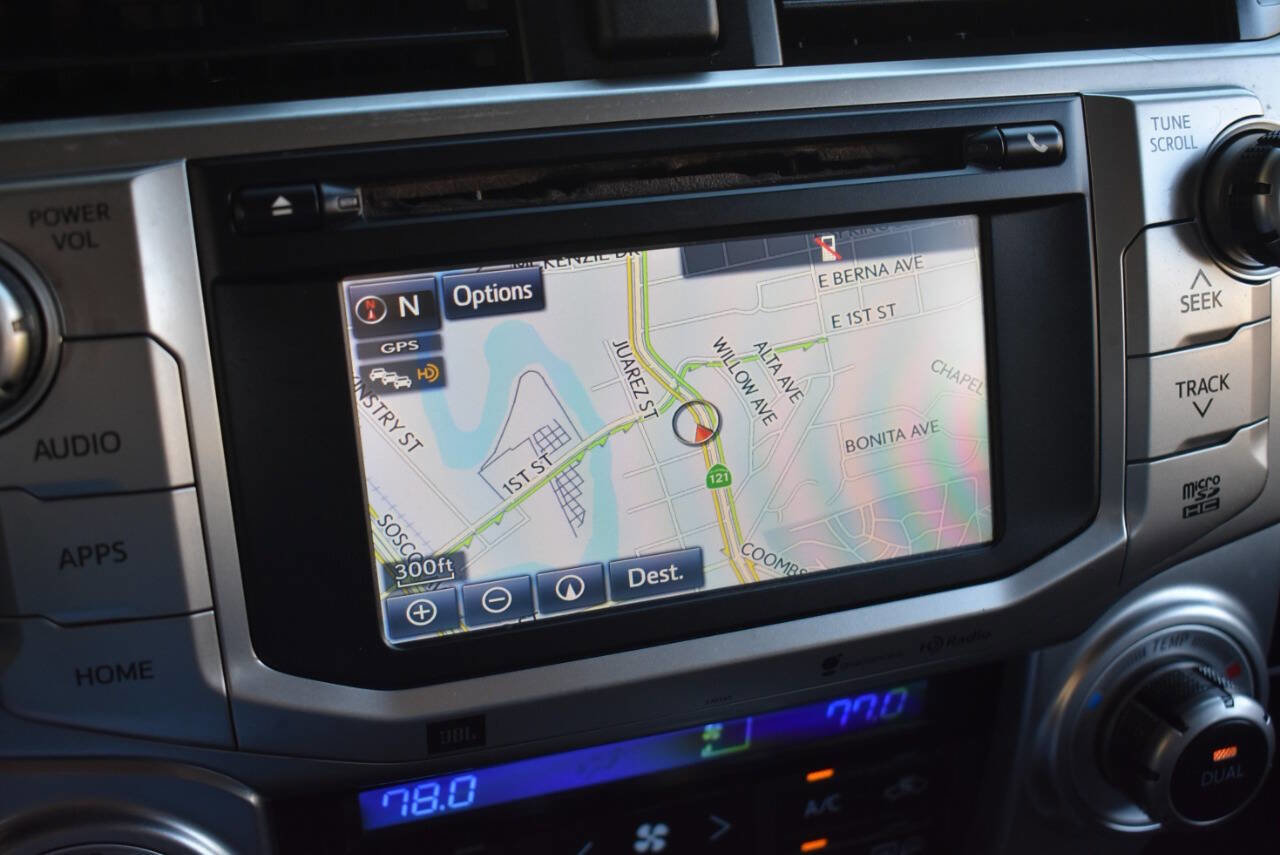 Used 2016 Toyota 4Runner Limited image 29