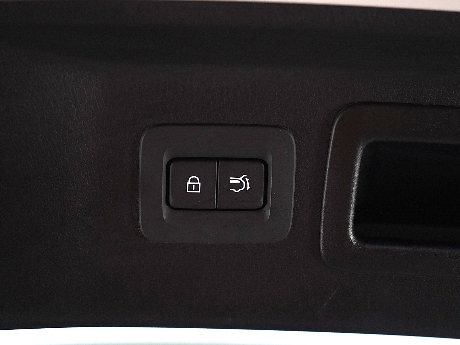 Certified 2024 MAZDA CX-90 3.3 Turbo w/ Preferred Plus image 19