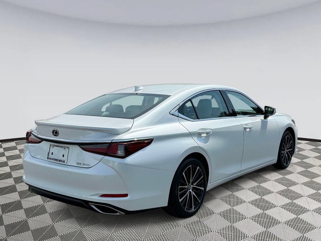 Used 2024 Lexus ES 350 w/ Premium Package FWD image 2