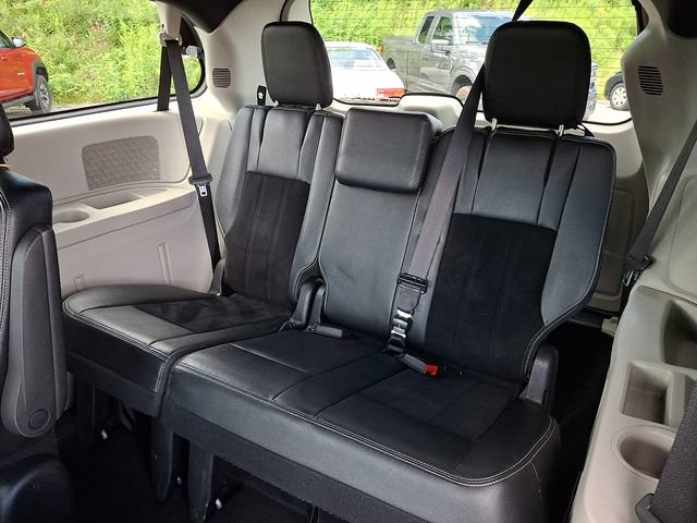 Used 2018 Dodge Grand Caravan SXT FWD image 11
