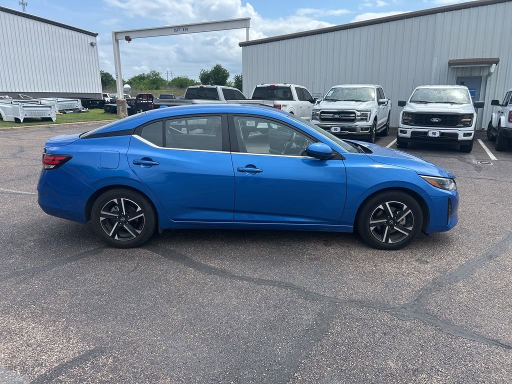 Used 2024 Nissan Sentra SV FWD image 4