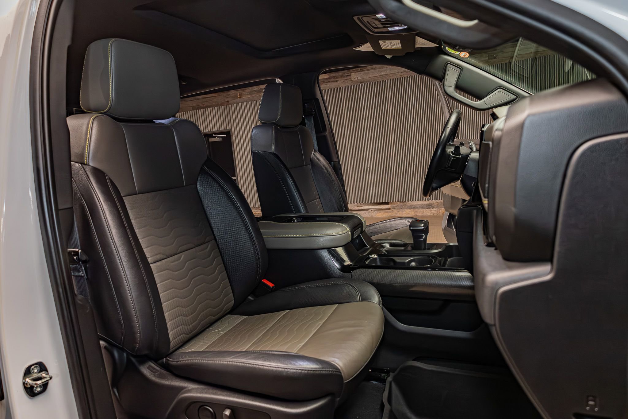 Used 2022 Chevrolet Silverado 1500 ZR2 w/ Technology Package image 28