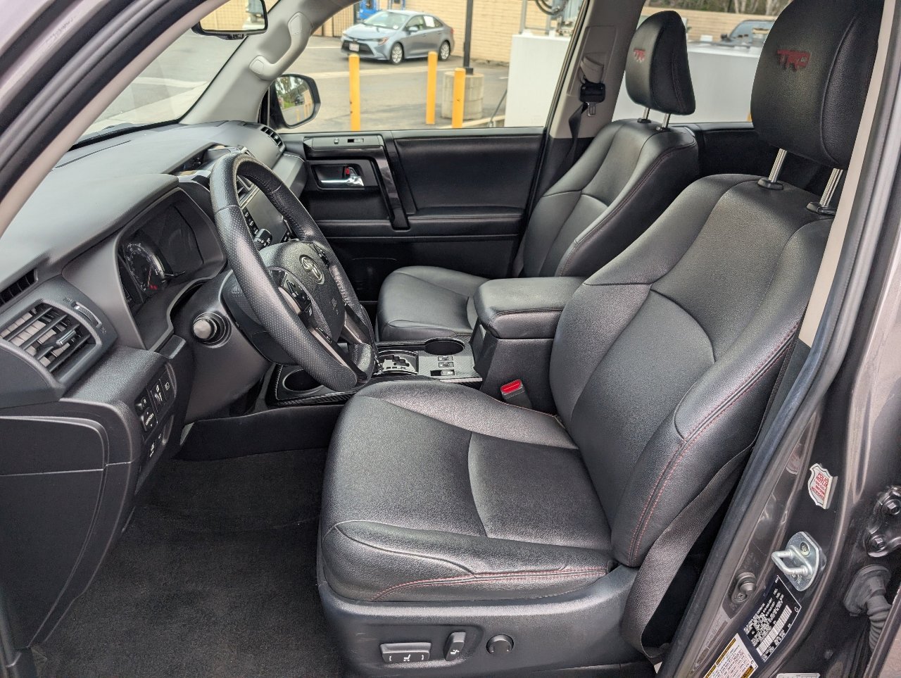 Used 2022 Toyota 4Runner TRD Off-Road Premium image 2